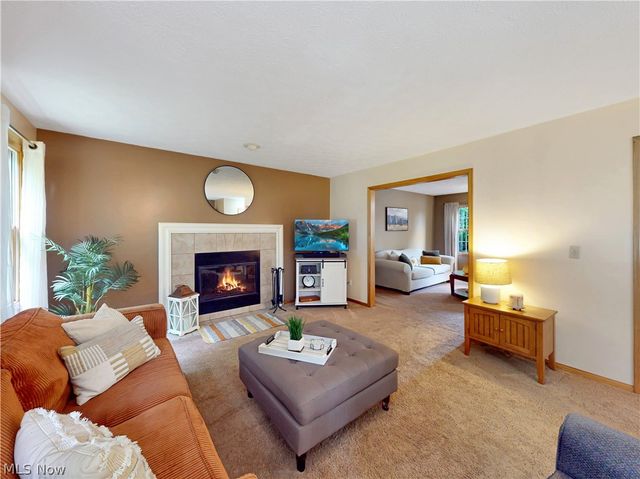 8260 Rachel Lane, North Ridgeville, OH 44039