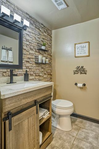 5060 W 87th Place, Crown Point, IN 46307
