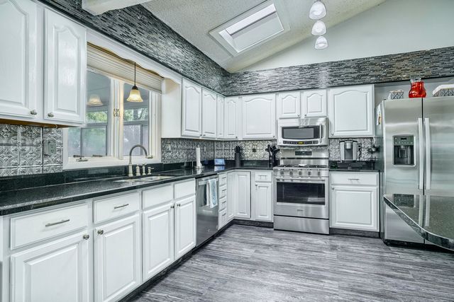 5060 W 87th Place, Crown Point, IN 46307