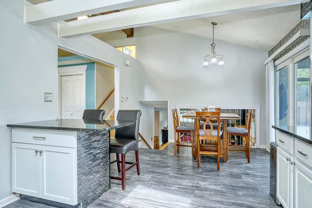 5060 W 87th Place, Crown Point, IN 46307