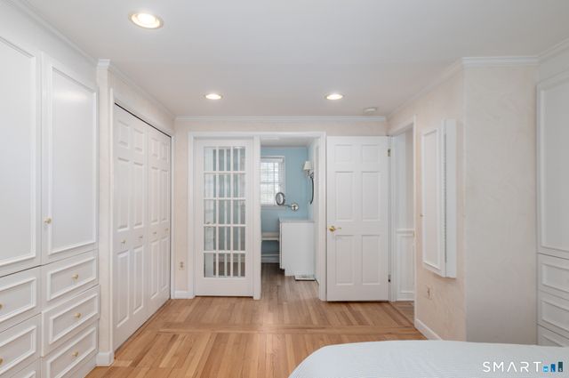 223 Carriage Drive, Middlebury, CT 06762