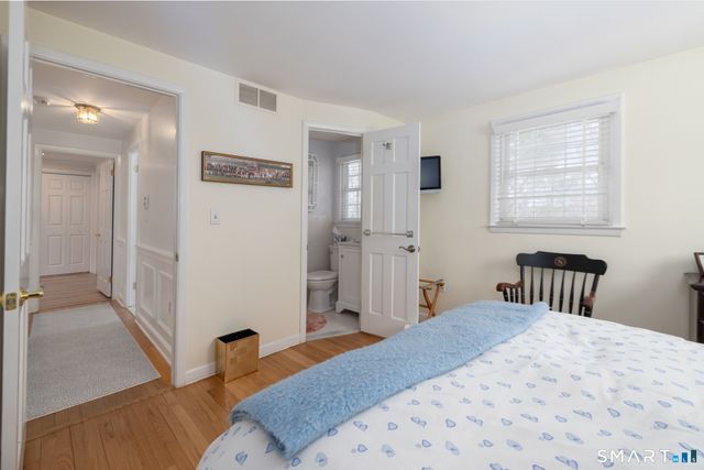 223 Carriage Drive, Middlebury, CT 06762