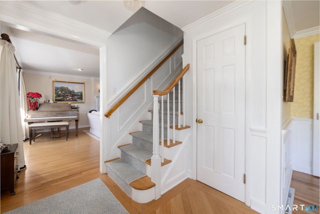 223 Carriage Drive, Middlebury, CT 06762