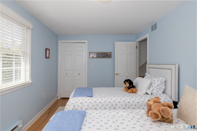 223 Carriage Drive, Middlebury, CT 06762