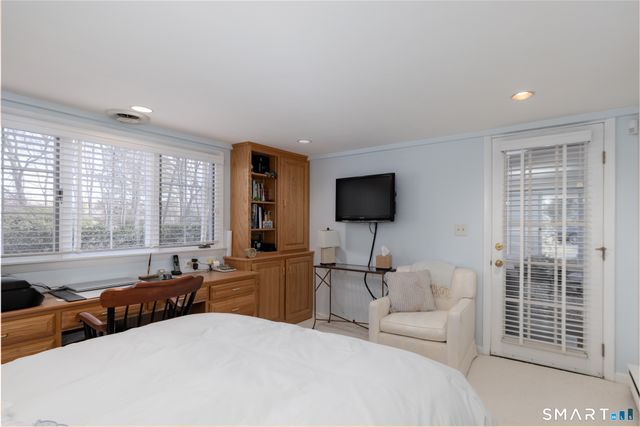 223 Carriage Drive, Middlebury, CT 06762