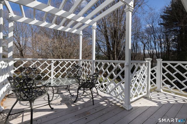 223 Carriage Drive, Middlebury, CT 06762