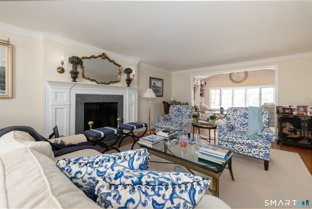 223 Carriage Drive, Middlebury, CT 06762