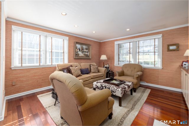 223 Carriage Drive, Middlebury, CT 06762