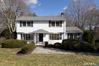 223 Carriage Drive, Middlebury, CT 06762
