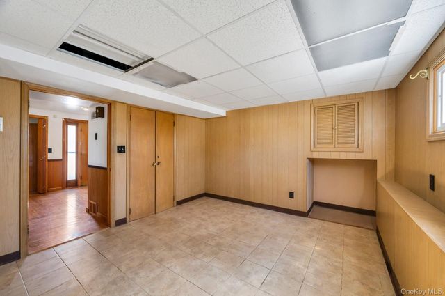 14 Sloane Avenue, Staten Island, NY 10306