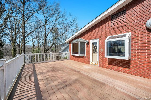 14 Sloane Avenue, Staten Island, NY 10306