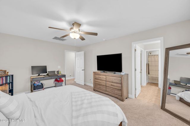 106 Shagbark Court, Jacksonville, NC 28546