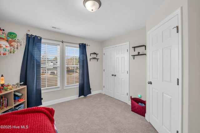 106 Shagbark Court, Jacksonville, NC 28546