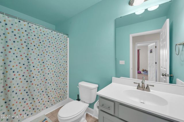 106 Shagbark Court, Jacksonville, NC 28546