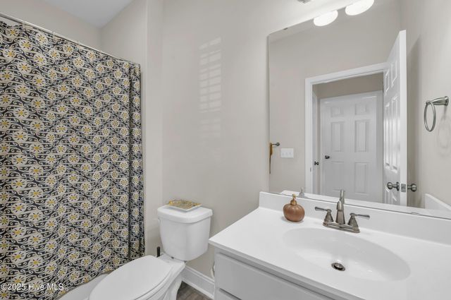 106 Shagbark Court, Jacksonville, NC 28546