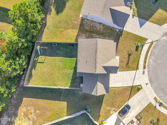 106 Shagbark Court, Jacksonville, NC 28546