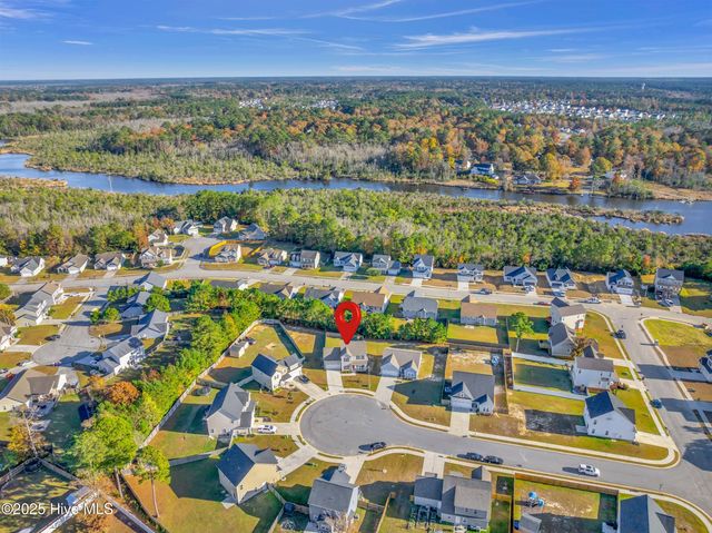 106 Shagbark Court, Jacksonville, NC 28546