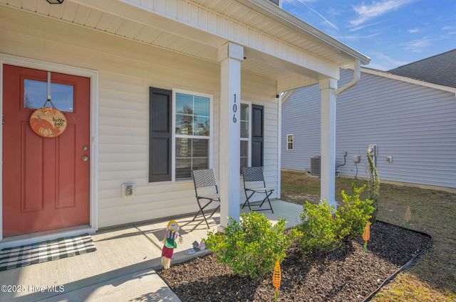 106 Shagbark Court, Jacksonville, NC 28546