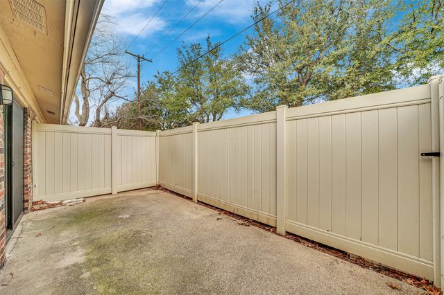 2240 Tarpley Road 374, Carrollton, TX 75006