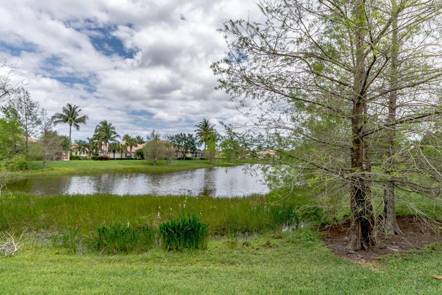 4705 Dovehill Drive, Palm Beach Gardens, FL 33418