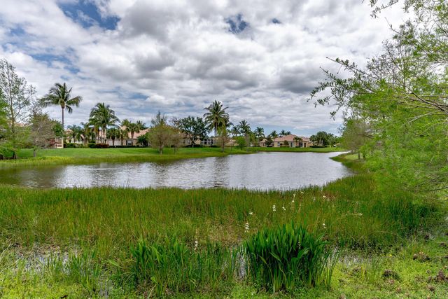 4705 Dovehill Drive, Palm Beach Gardens, FL 33418