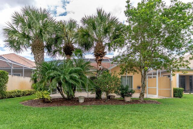 4705 Dovehill Drive, Palm Beach Gardens, FL 33418