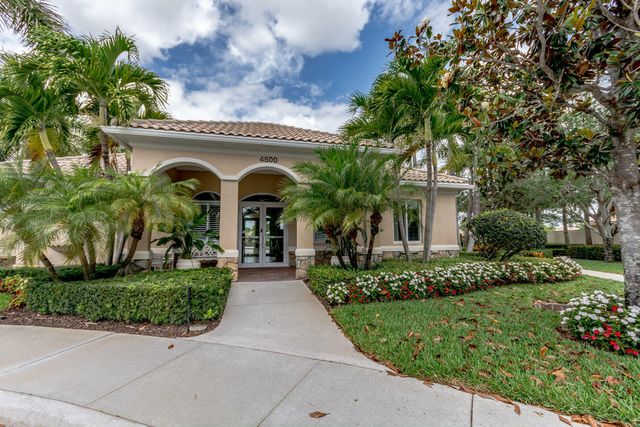 4705 Dovehill Drive, Palm Beach Gardens, FL 33418