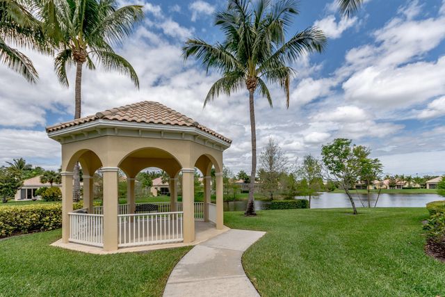 4705 Dovehill Drive, Palm Beach Gardens, FL 33418