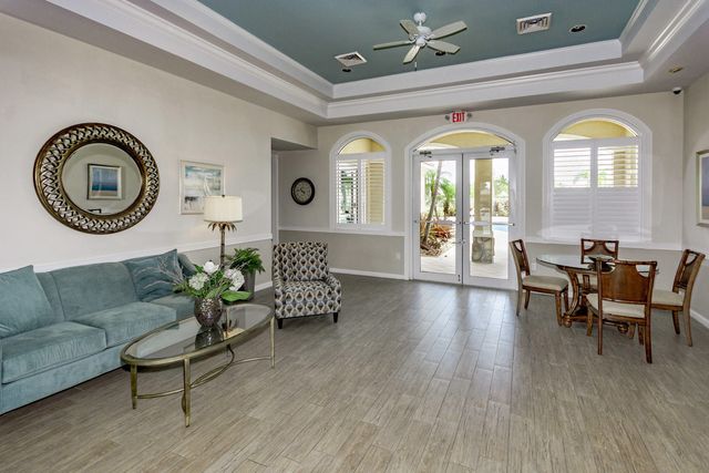 4705 Dovehill Drive, Palm Beach Gardens, FL 33418