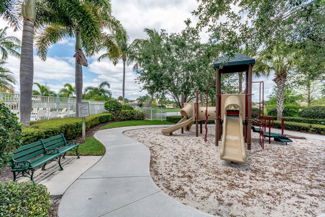 4705 Dovehill Drive, Palm Beach Gardens, FL 33418