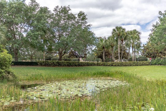 4705 Dovehill Drive, Palm Beach Gardens, FL 33418