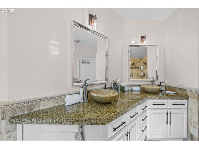 381 PANDA Rd, Washougal, WA 98671