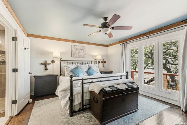 975 FLYING R RANCH RD E, Spring Branch, TX 78070