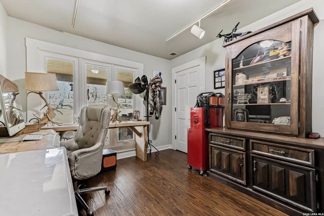 975 FLYING R RANCH RD E, Spring Branch, TX 78070