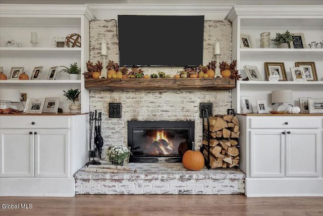 3 Sweetbriar Lane, Queensbury, NY 12804