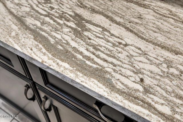 3 Sweetbriar Lane, Queensbury, NY 12804