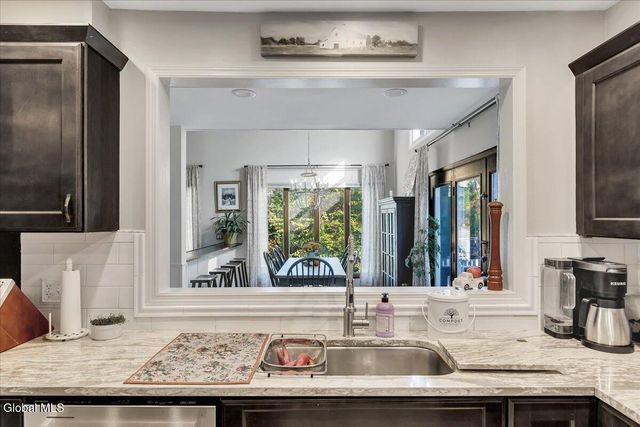 3 Sweetbriar Lane, Queensbury, NY 12804