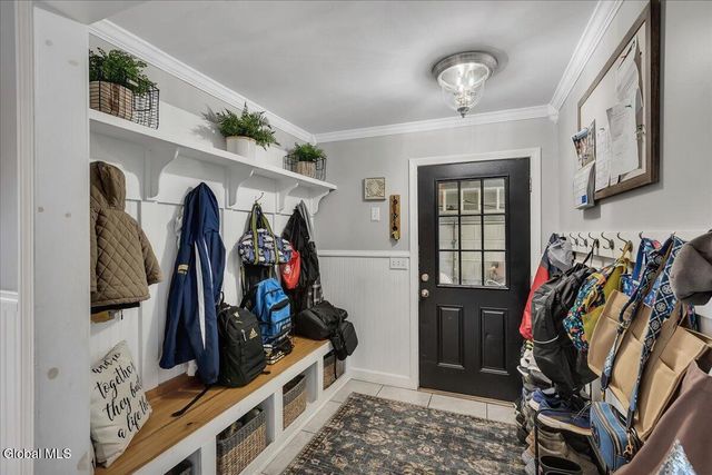 3 Sweetbriar Lane, Queensbury, NY 12804