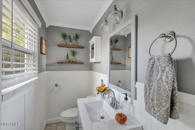 3 Sweetbriar Lane, Queensbury, NY 12804