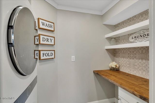 3 Sweetbriar Lane, Queensbury, NY 12804