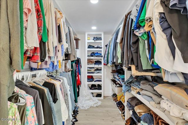 3 Sweetbriar Lane, Queensbury, NY 12804