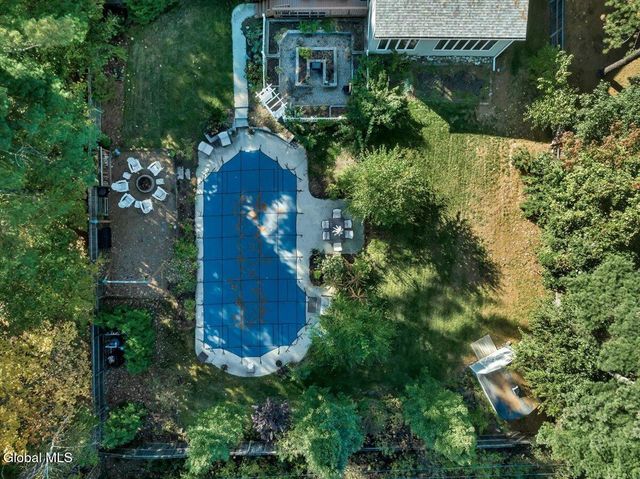 3 Sweetbriar Lane, Queensbury, NY 12804