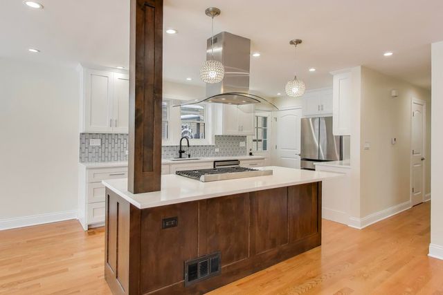 8628 Kimball Avenue, Skokie, IL 60076