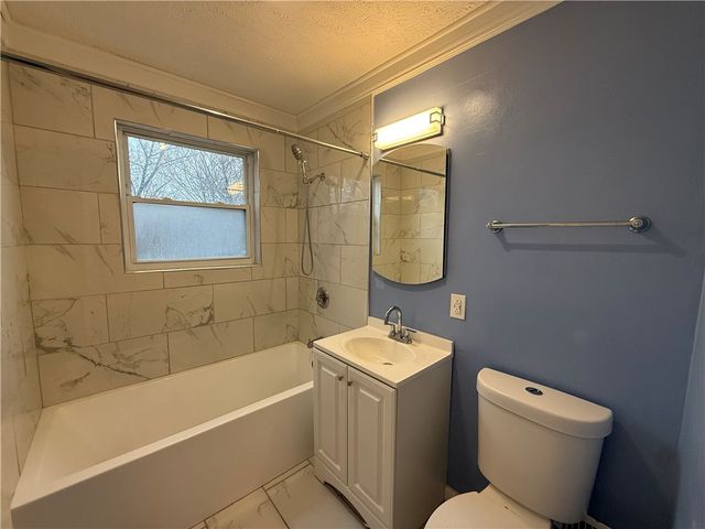 1922 Shroyer Road, Oakwood, OH 45419