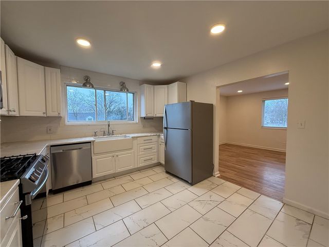 1922 Shroyer Road, Oakwood, OH 45419