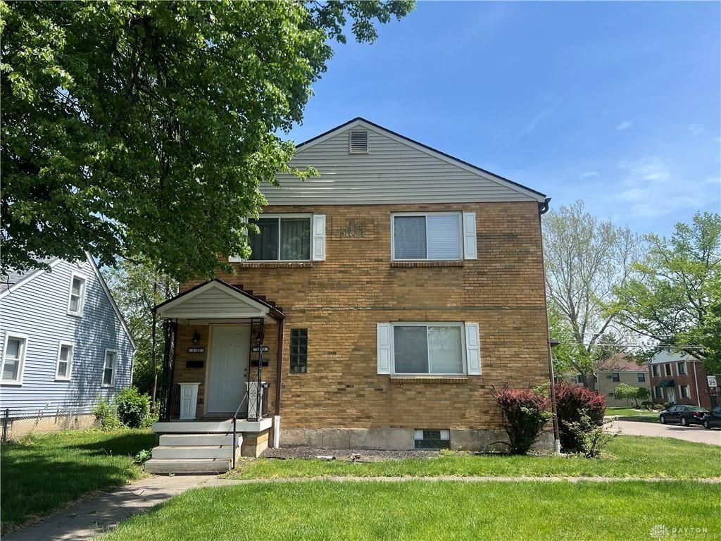 1922 Shroyer Road, Oakwood, OH 45419