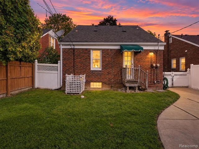 12975 Ward Street, Southgate, MI 48195