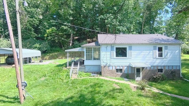 4530 Green Valley Road, Huntington, WV 25701