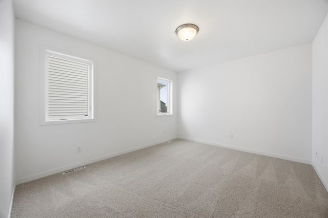 2414 38th Avenue S, Moorhead, MN 56560