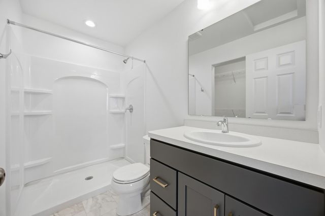 2414 38th Avenue S, Moorhead, MN 56560